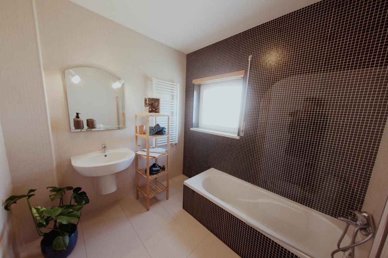 Bed and Breakfast Wellnesshouse Атогиа-да-Балейя Экстерьер фото
